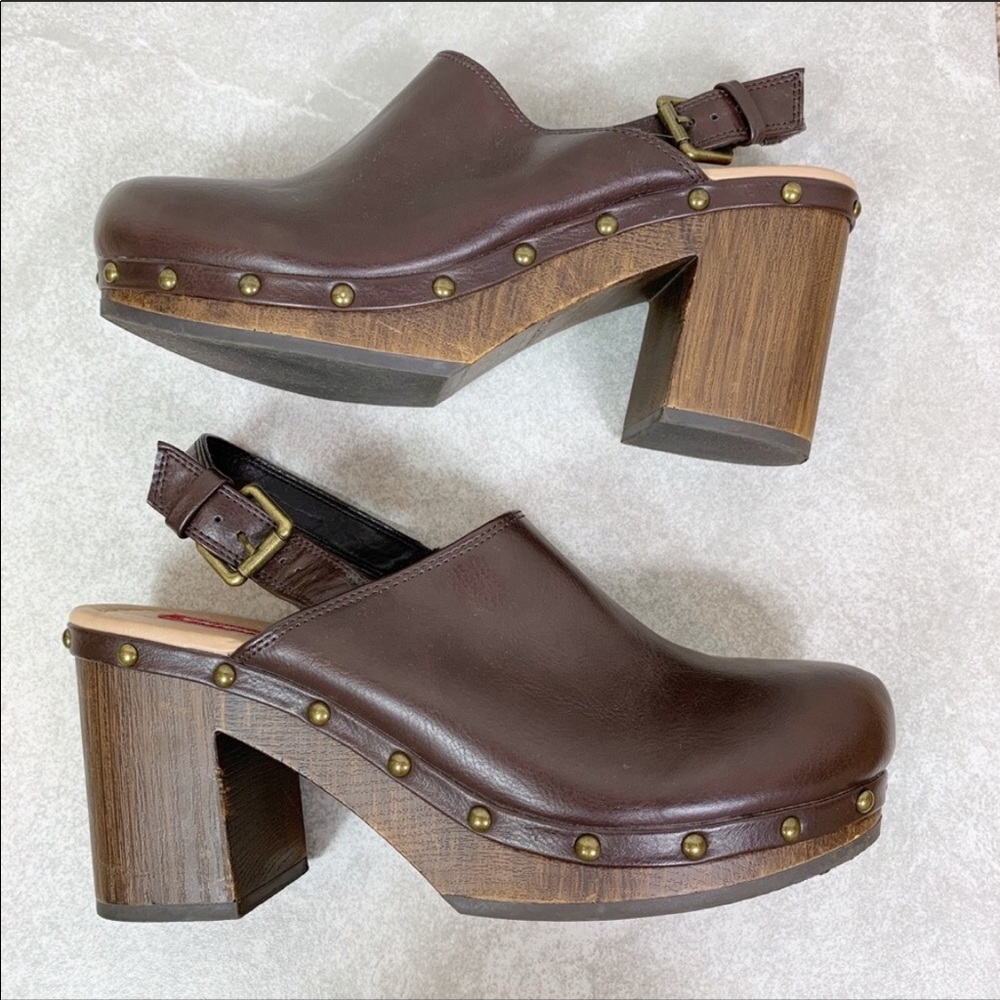 Retro Clogs - Picture 2 of 5